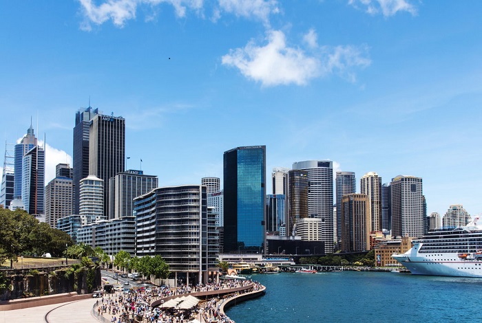 sydney_circular_quay_id_113945598__bjorn_hovdal__dreamstimecom-100818893-large